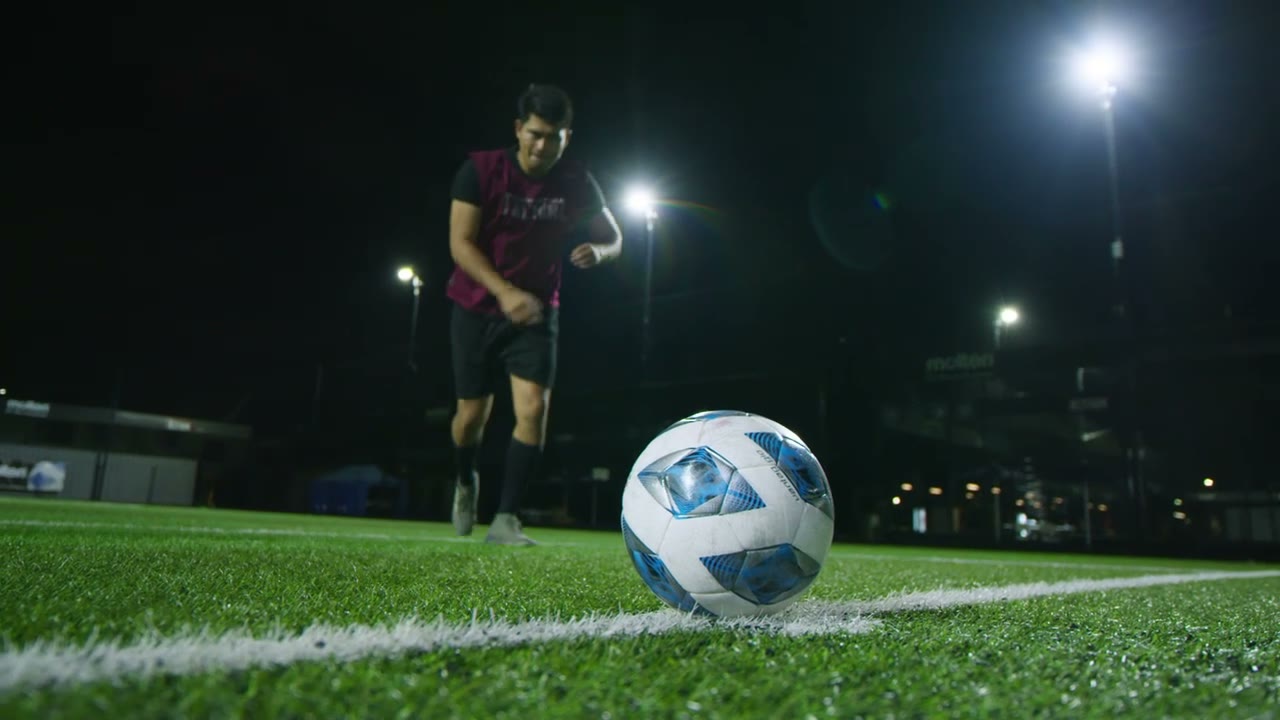 Floodlight season kicks off: 36 teams under the lights